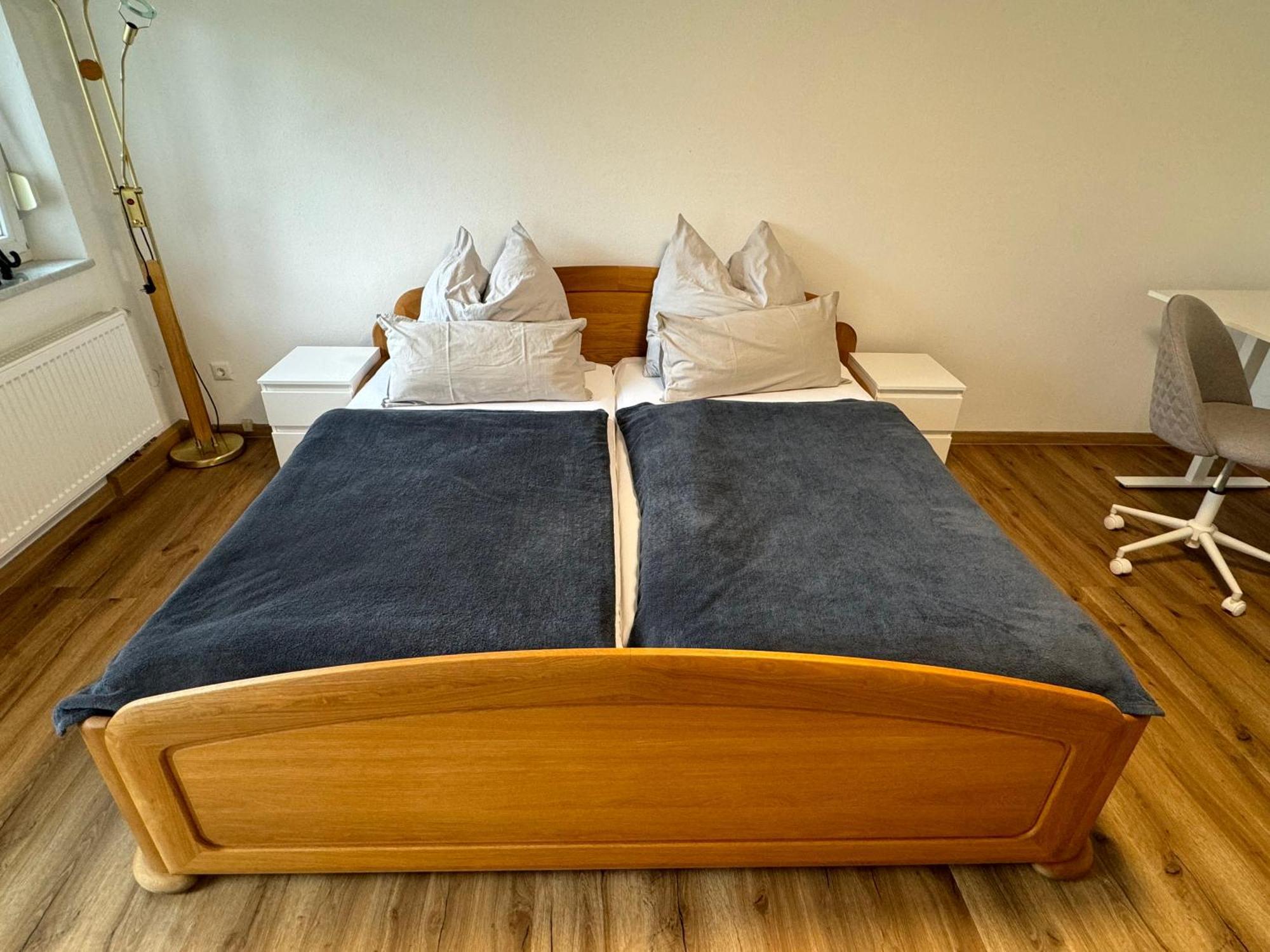 3 Zimmer Apartment Mit Flussblick - Self Check-In 埃根费尔登 外观 照片