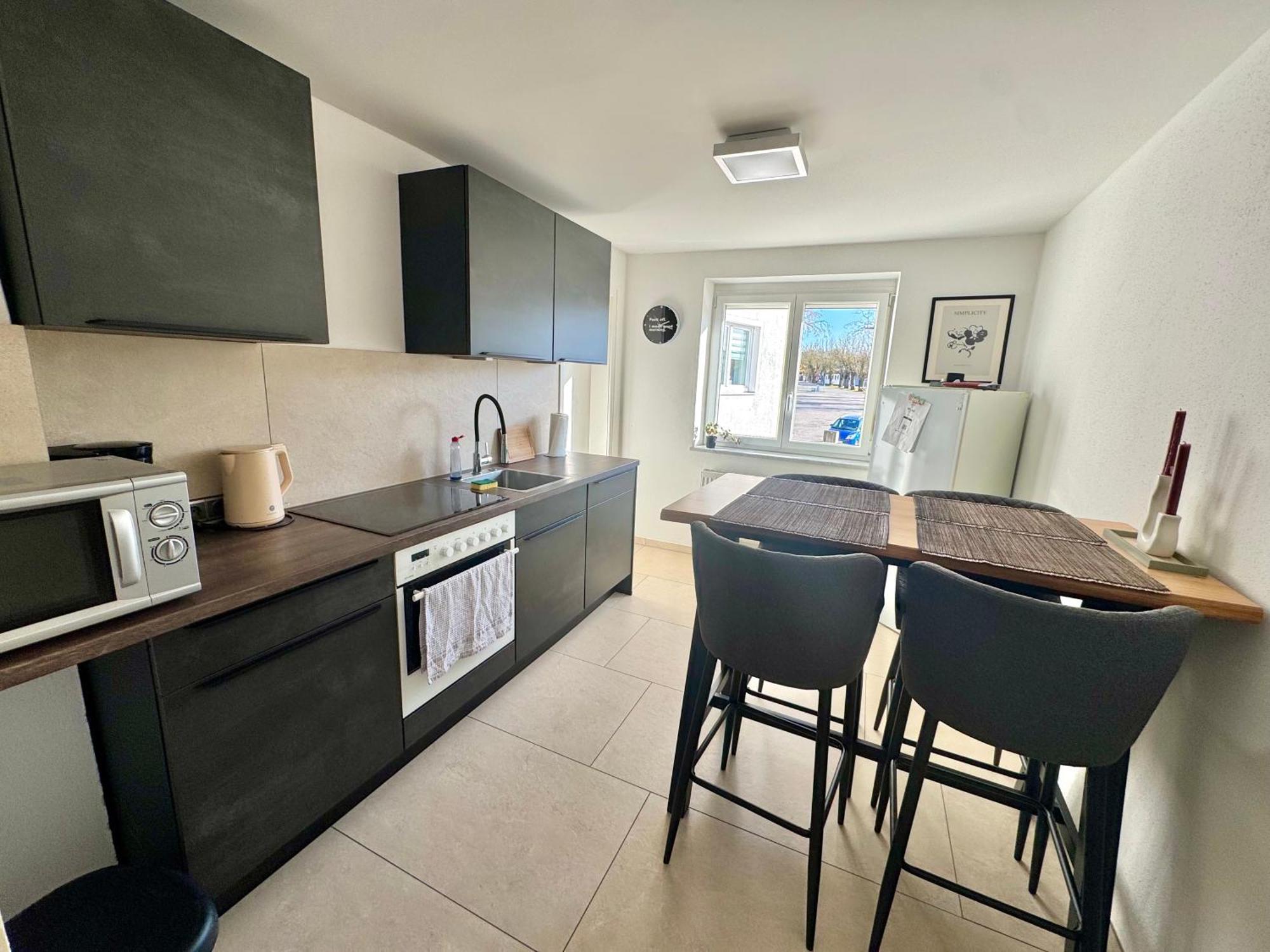 3 Zimmer Apartment Mit Flussblick - Self Check-In 埃根费尔登 外观 照片